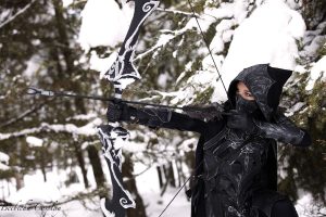 Dragonage Archer Cosplay in the snow.jpg