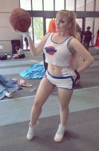 Lola Bunny Cosplayer.jpg