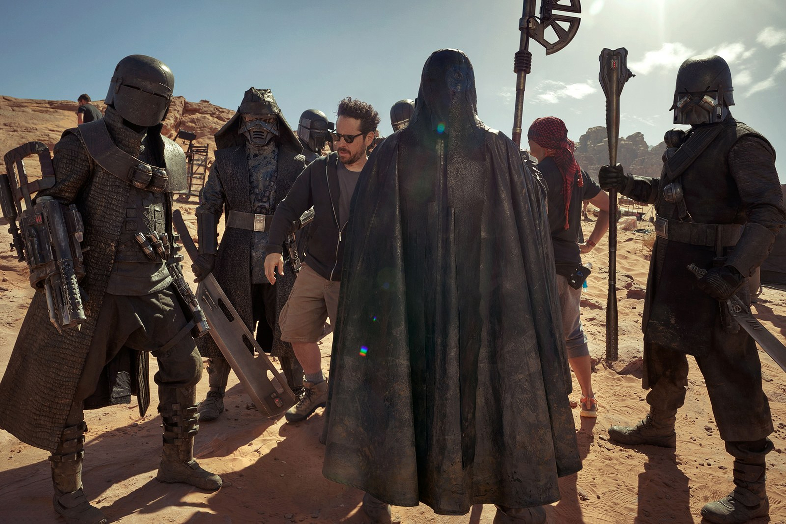 star-wars-the-rise-of-skywalker-the-knights-of-ren-vanity-fair-exclusive-hi-resolution-images-and-photos-by-annie-leibovitz.jpg star-wars-the-rise-of-skywalker-the-knights-of-ren-vanity-fair-exclusive-hi-resolution-images-and-photos-by-annie-leibovitz.jpg